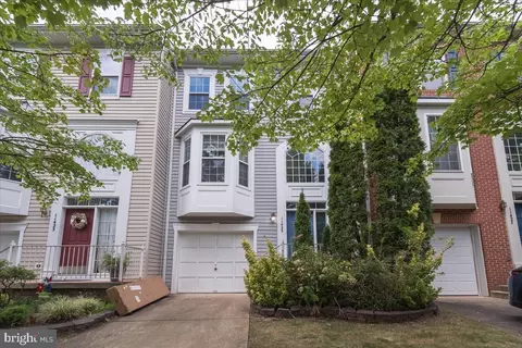 11425 Abner Ave, Fairfax, VA 22030