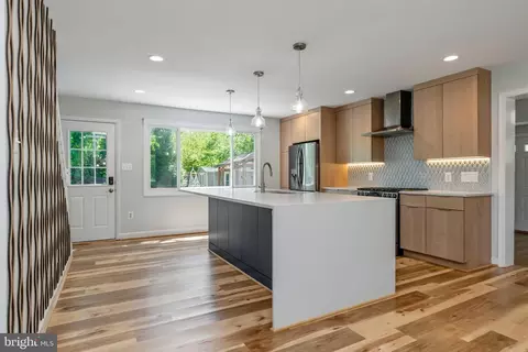 Kitchen - 7415 Jervis St, Springfield, VA 22151 photo 4 of 8