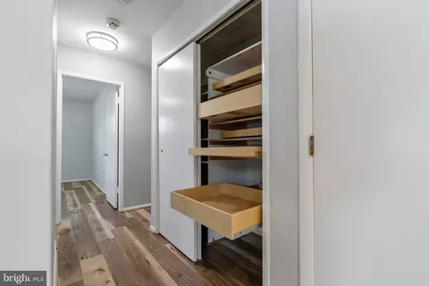 Entry Way - 7415 Jervis St, Springfield, VA 22151 photo 3 of 5
