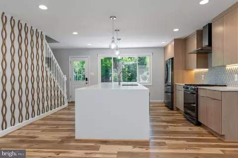 Kitchen - 7415 Jervis St, Springfield, VA 22151 photo 5 of 8