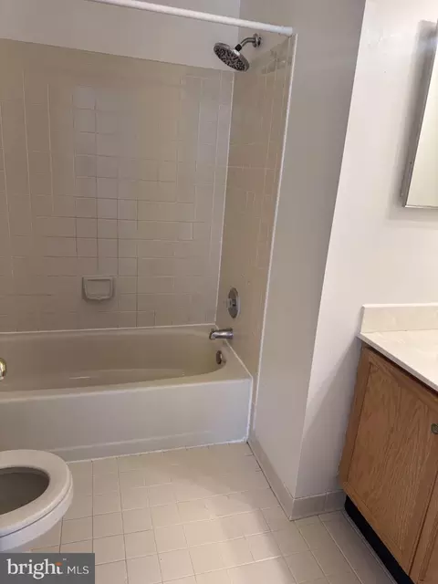 Bath - 7261 Olde Lantern Way, Springfield, VA 22152 photo 3 of 3