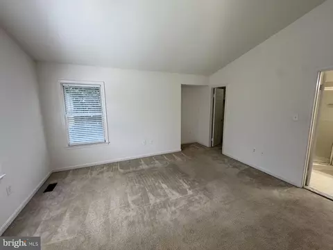 Bedroom - 7261 Olde Lantern Way, Springfield, VA 22152 photo 1 of 3
