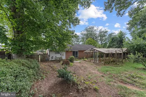 7914 Hatteras Ln, Springfield, VA 22151 photo 6