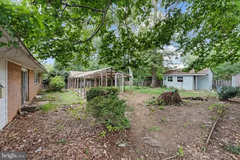 7914 Hatteras Ln, Springfield, VA 22151 photo 9