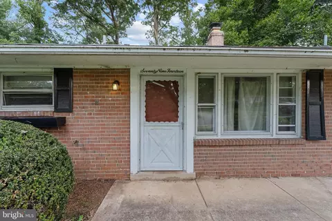 7914 Hatteras Ln, Springfield, VA 22151 photo 4