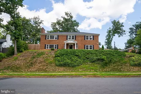 5012 Larno Dr, Alexandria, VA 22310