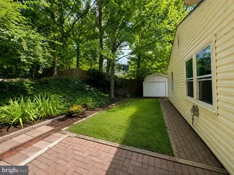 Exterior - 8804 Strause Ct, Springfield, VA 22153 photo 7 of 10