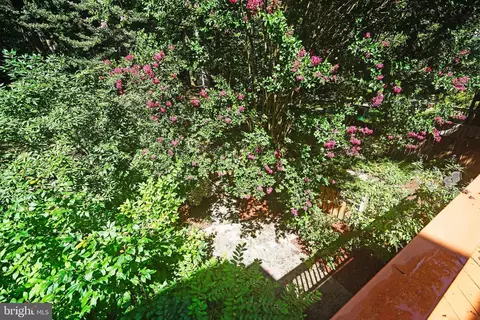Exterior - 2382 Generation Dr, Reston, VA 20191 photo 5 of 10