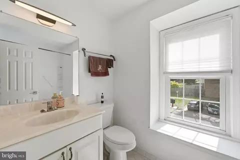 Bath - 7702 Jewelweed Ct, Springfield, VA 22152 photo 1 of 3