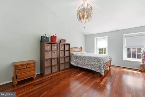 Bedroom - 7702 Jewelweed Ct, Springfield, VA 22152 photo 6 of 12