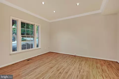 Living - 6504 Hubbardton Way, Springfield, VA 22150 photo 1 of 6