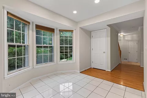Entry Way - 6504 Hubbardton Way, Springfield, VA 22150 photo 4 of 5