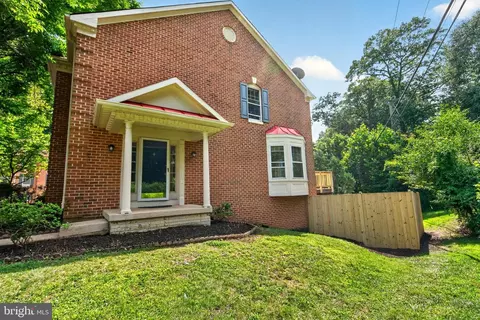 Exterior - 6504 Hubbardton Way, Springfield, VA 22150 photo 3 of 7