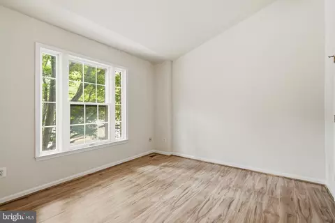 Living - 6504 Hubbardton Way, Springfield, VA 22150 photo 2 of 6