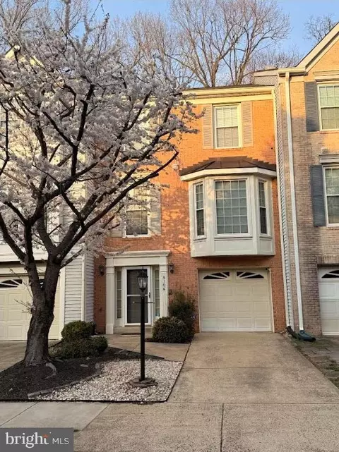 3105 Sutherland Hill Ct, Fairfax, VA 22031