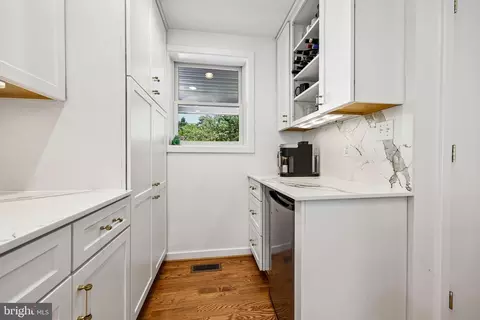 Other - 6905 Lemon Rd, Mclean, VA 22101 photo 3 of 10