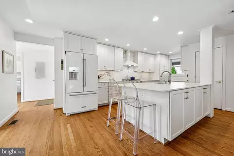 Kitchen - 6905 Lemon Rd, Mclean, VA 22101 photo 2 of 6