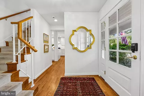 Entry Way - 6905 Lemon Rd, Mclean, VA 22101 photo 1 of 3