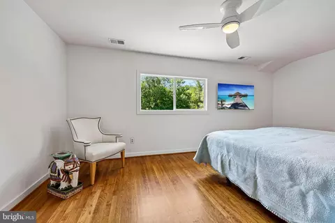 Bedroom - 6905 Lemon Rd, Mclean, VA 22101 photo 1 of 5