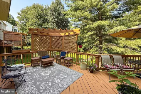 7606 Davis Field Ln, Springfield, VA 22153 photo 49