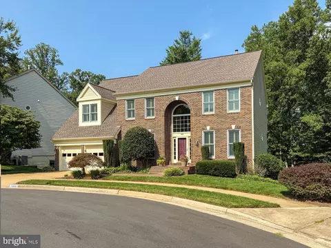 7606 Davis Field Ln, Springfield, VA 22153 photo 9