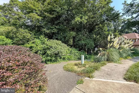 7606 Davis Field Ln, Springfield, VA 22153 photo 56