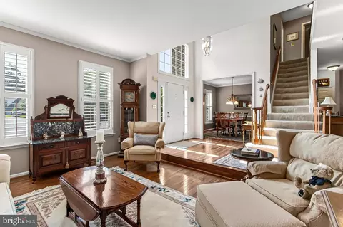 7606 Davis Field Ln, Springfield, VA 22153 photo 11
