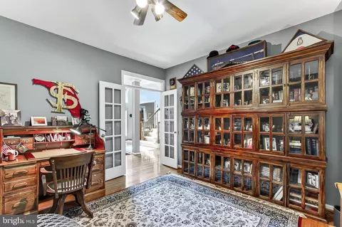 7606 Davis Field Ln, Springfield, VA 22153 photo 30