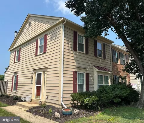 7556 Blanford Ct, Alexandria, VA 22315