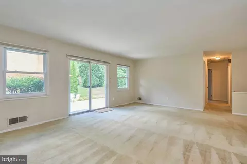 Living - 7606 Long Pine Dr, Springfield, VA 22151 photo 8 of 9