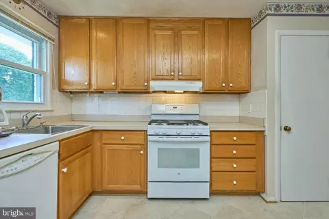 Kitchen - 7606 Long Pine Dr, Springfield, VA 22151 photo 1 of 2