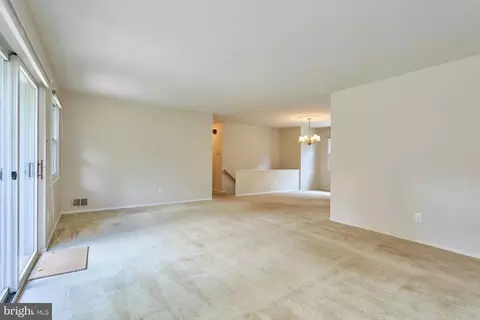 Living - 7606 Long Pine Dr, Springfield, VA 22151 photo 7 of 9