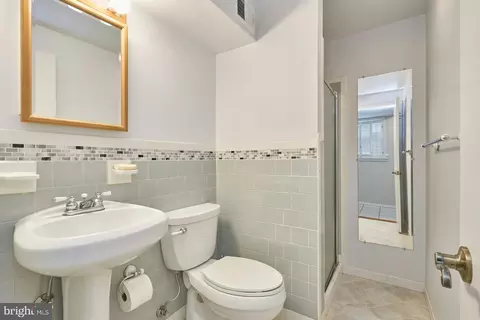 Bath - 7606 Long Pine Dr, Springfield, VA 22151 photo 1 of 3