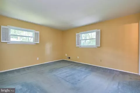 Bedroom - 7606 Long Pine Dr, Springfield, VA 22151 photo 1 of 7