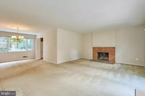 Living - 7606 Long Pine Dr, Springfield, VA 22151 photo 6 of 9