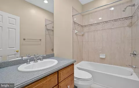 Bath - 7834 Montvale Way, Mclean, VA 22102 photo 6 of 8