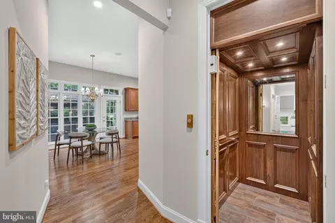 Entry Way - 7834 Montvale Way, Mclean, VA 22102 photo 2 of 6