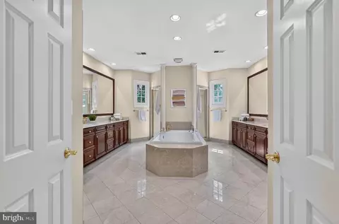 Bath - 7834 Montvale Way, Mclean, VA 22102 photo 1 of 8