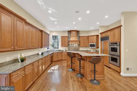 Kitchen - 7834 Montvale Way, Mclean, VA 22102 photo 1 of 6