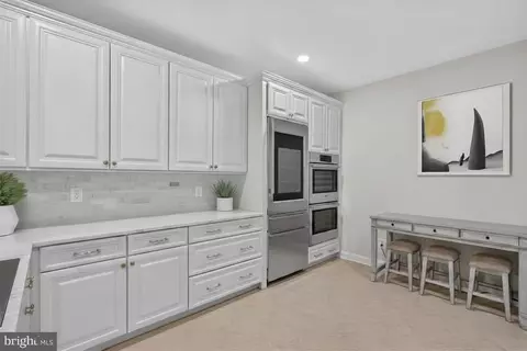Entry Way - 7834 Montvale Way, Mclean, VA 22102 photo 6 of 6
