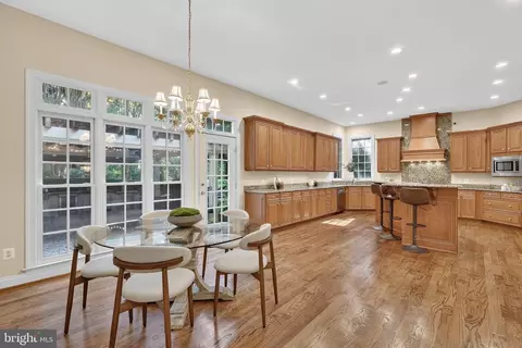 Kitchen - 7834 Montvale Way, Mclean, VA 22102 photo 5 of 6