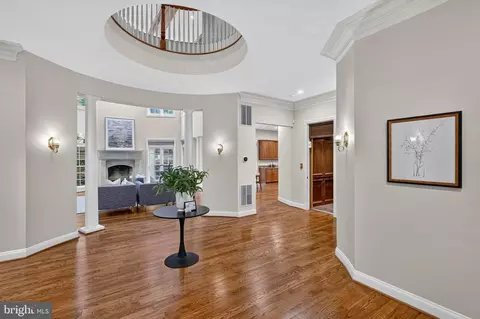 Entry Way - 7834 Montvale Way, Mclean, VA 22102 photo 3 of 6