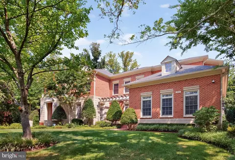 Exterior - 7834 Montvale Way, Mclean, VA 22102 photo 3 of 13