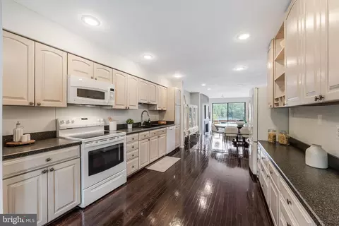 Other - 2028 Lakewinds Dr, Reston, VA 20191 photo 15 of 30