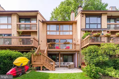 Other - 2028 Lakewinds Dr, Reston, VA 20191 photo 26 of 30