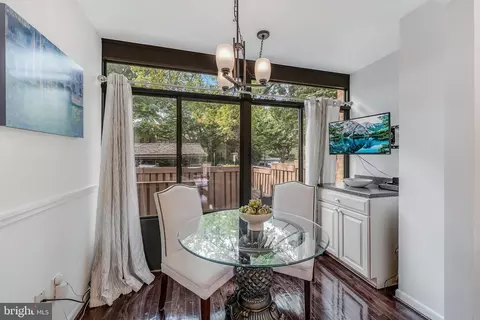 Dining - 2028 Lakewinds Dr, Reston, VA 20191 photo 5 of 5