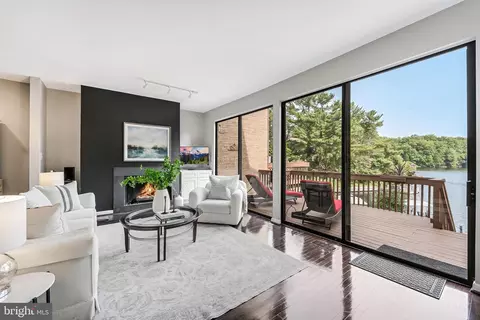 Other - 2028 Lakewinds Dr, Reston, VA 20191 photo 13 of 30
