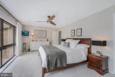 Bedroom - 2028 Lakewinds Dr, Reston, VA 20191 photo 4 of 8