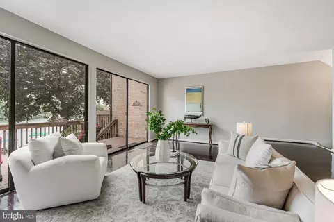 Living - 2028 Lakewinds Dr, Reston, VA 20191 photo 3 of 5