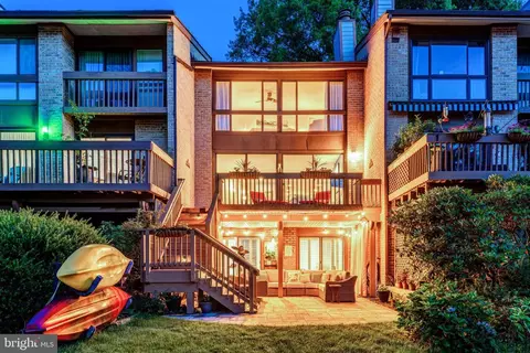 Other - 2028 Lakewinds Dr, Reston, VA 20191 photo 2 of 30